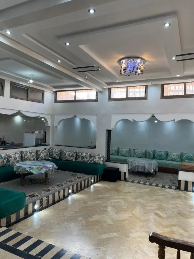 À VENDRE – Villa avec piscine